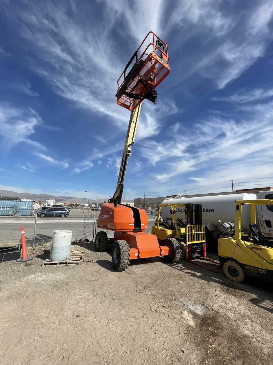 2023 JLG 460SJ