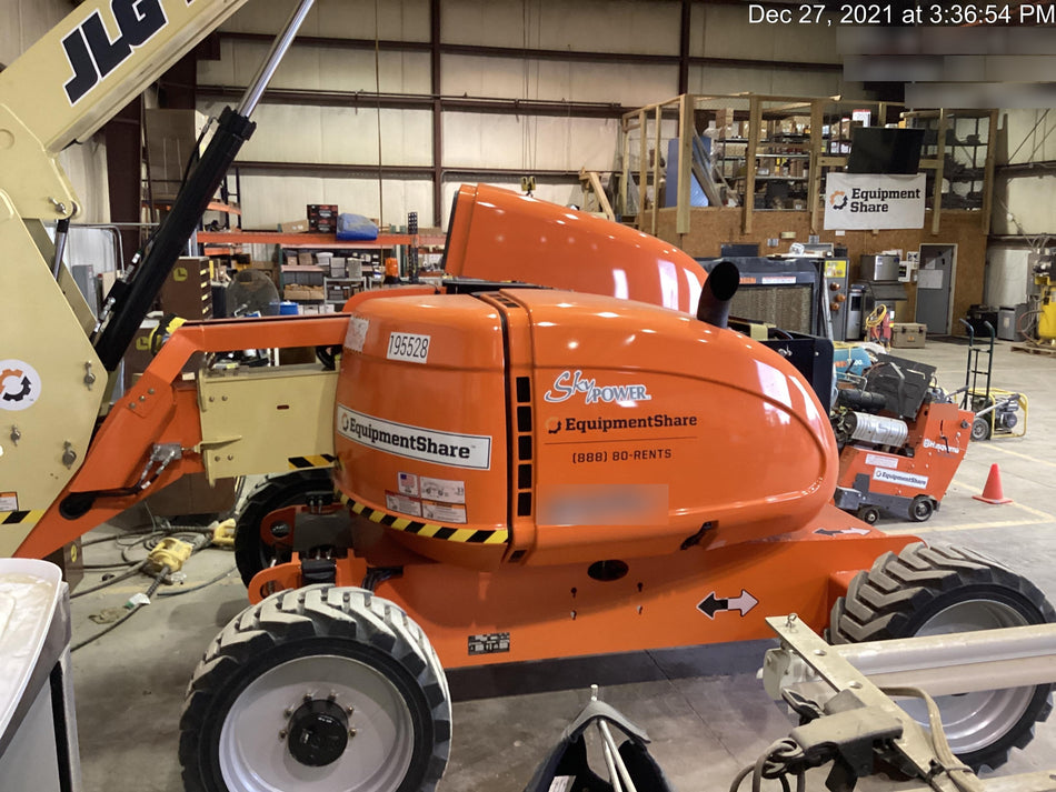 2021 JLG 600AJ