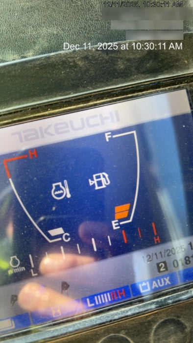 2020 TAKEUCHI TB235-2CR