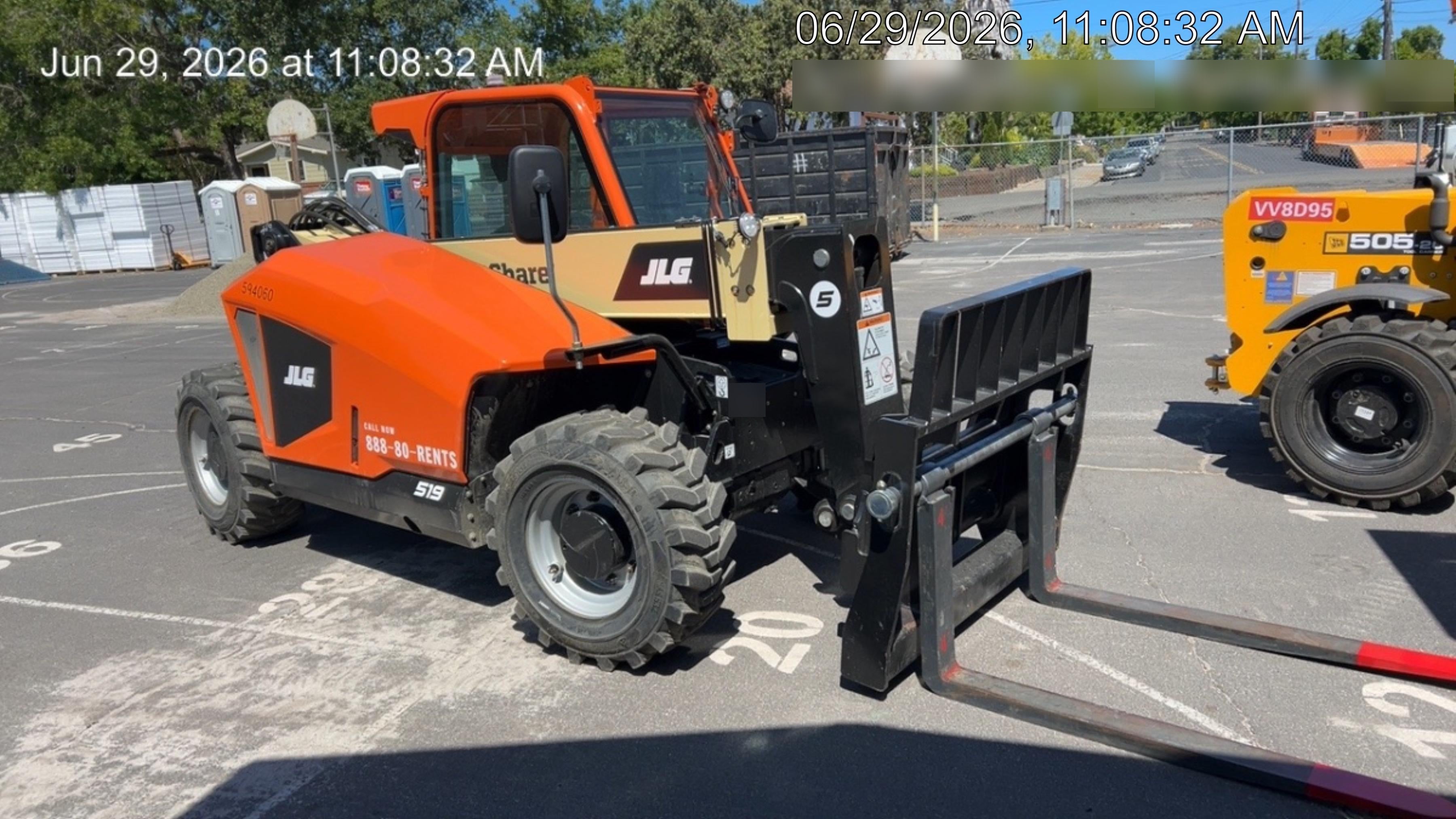 2025 JLG 519