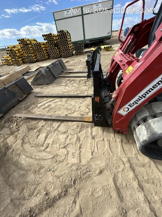 2023 ARROW MATERIAL HANDLING 72" Pallet Forks - Arrow