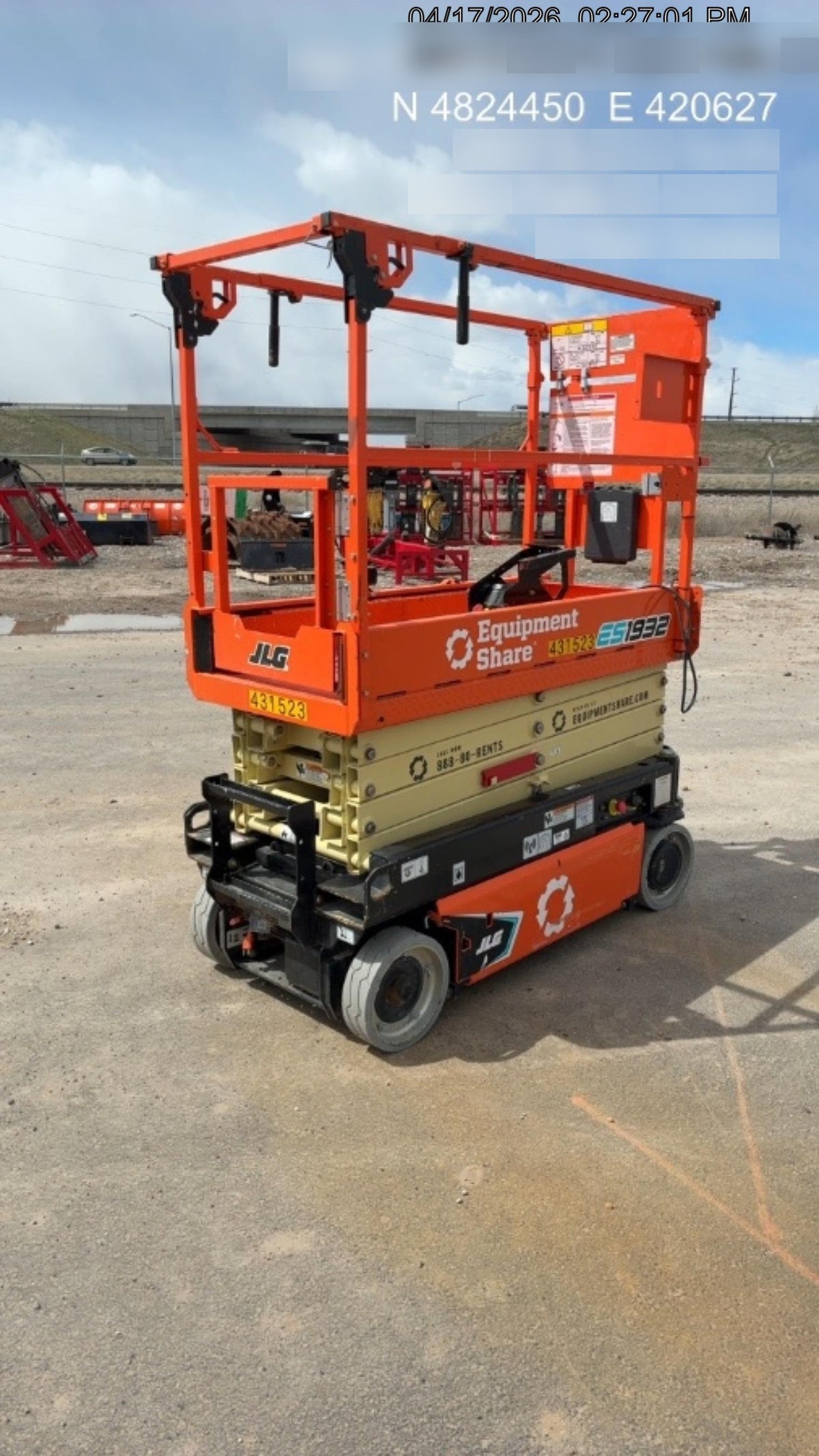 2024 JLG ES1932