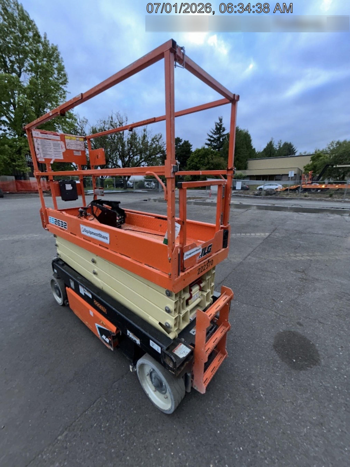 2022 JLG ES2632