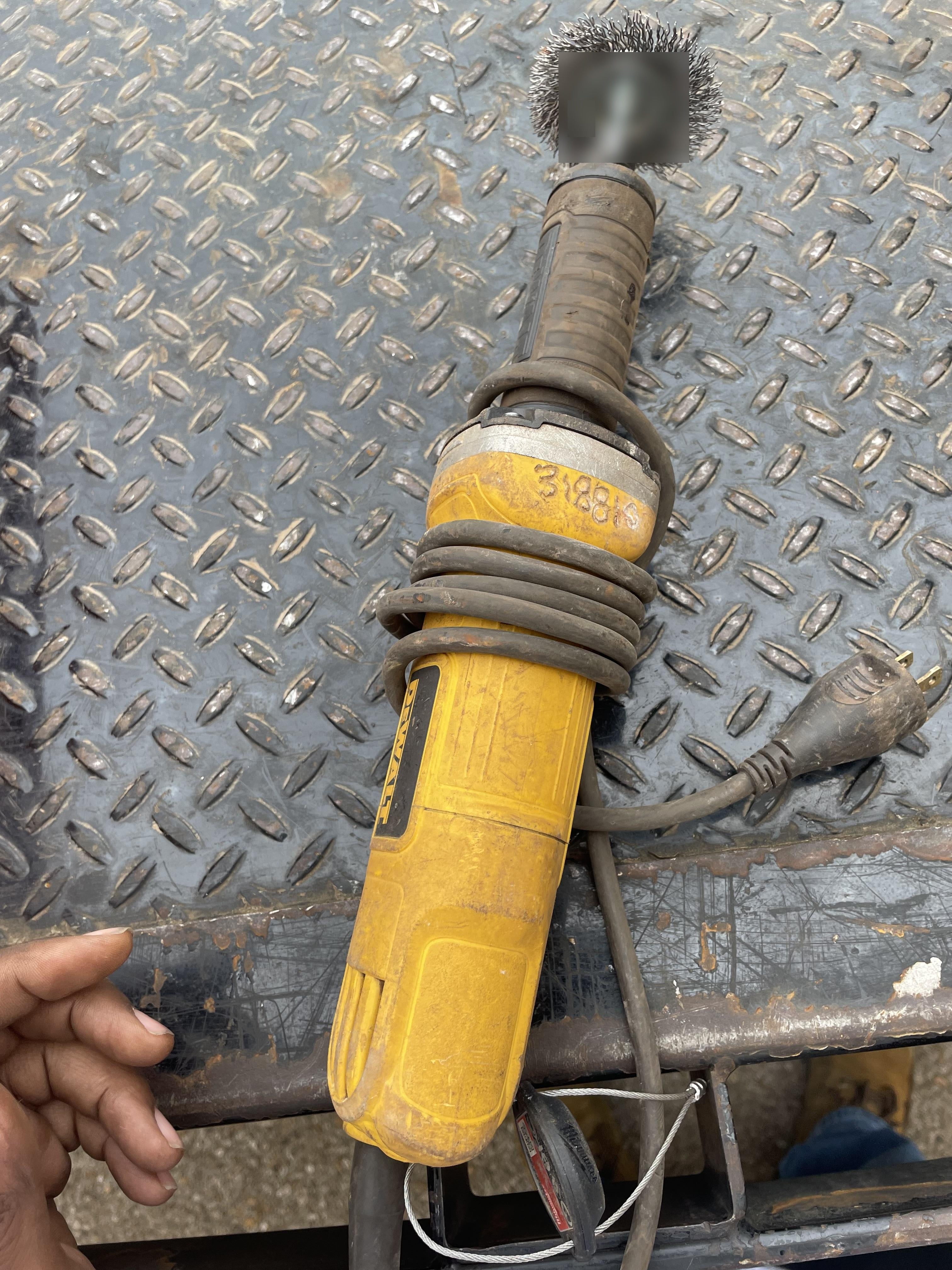 2023 DEWALT DWE4887N
