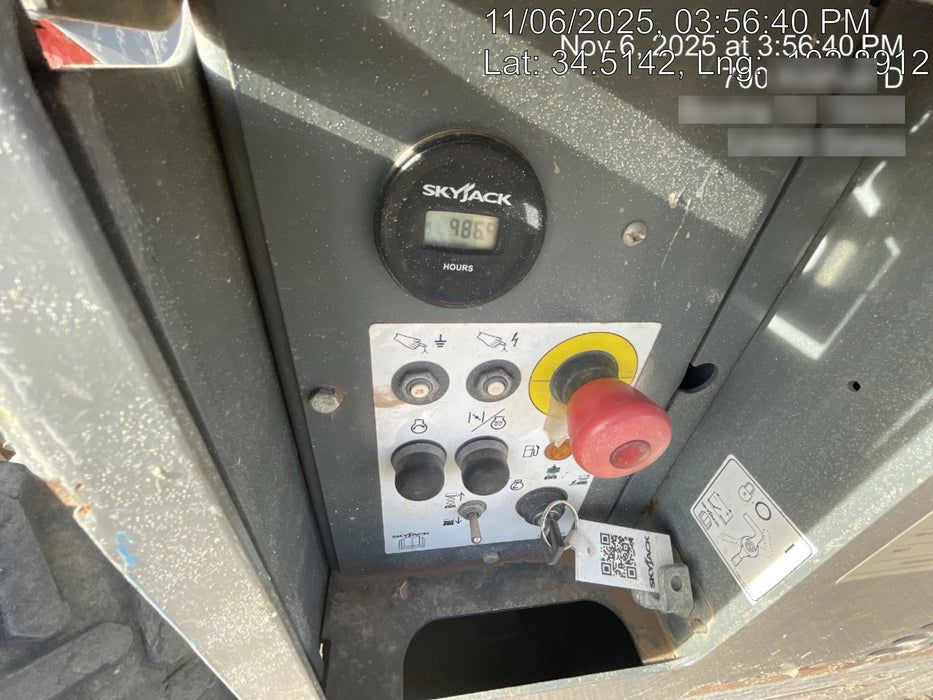 2018 SKYJACK SJ6832 RT