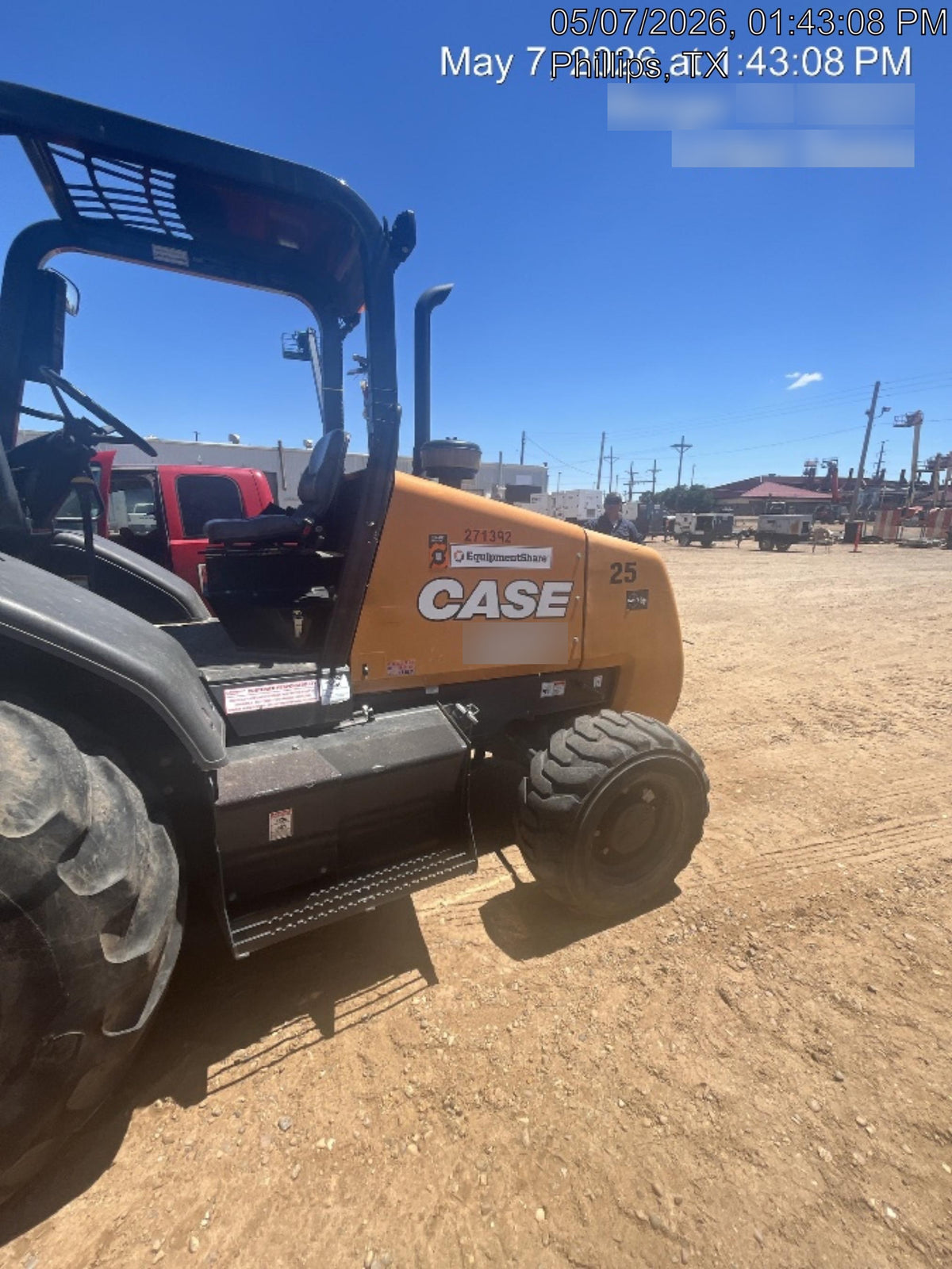 2023 CASE 588H