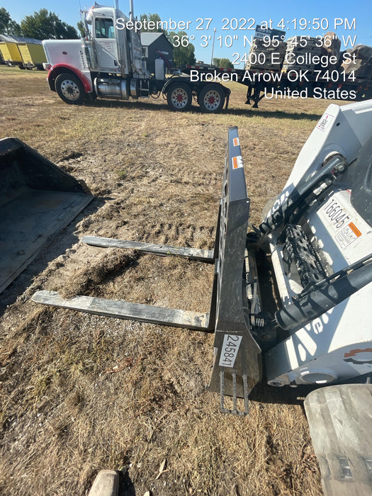 2022 PALADIN 48" Pallet Forks - Paladin