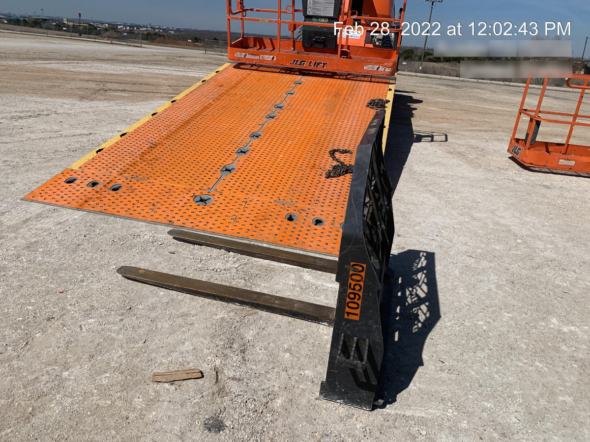 2020 EMKAY 48" Pallet Forks - Emkay