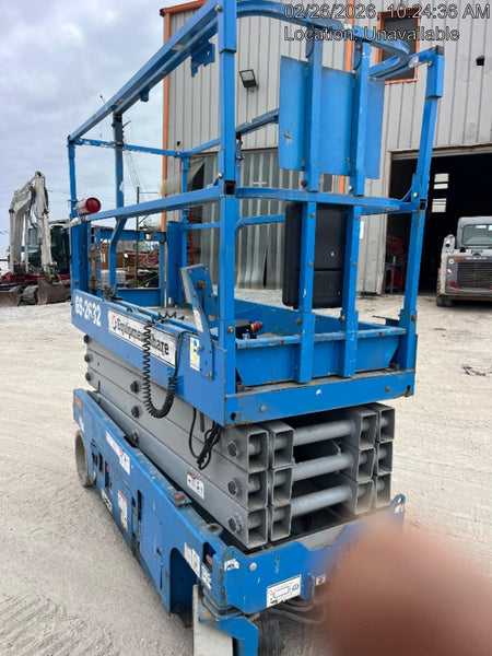 2019 Genie GS-2632 Folding rails with half height swing gate