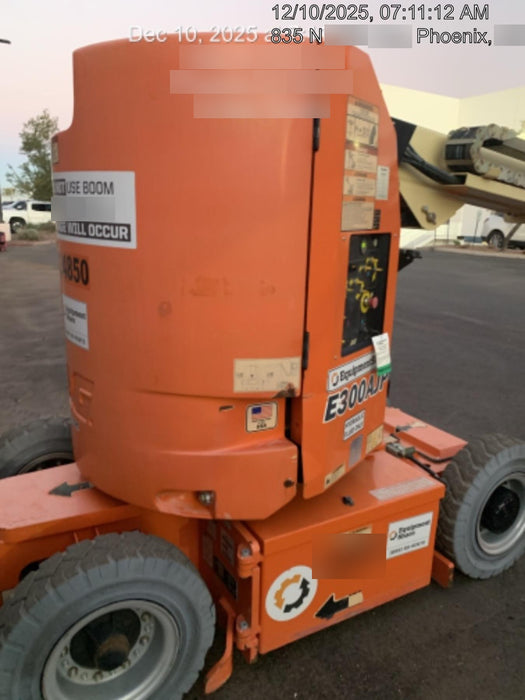 2019 JLG E300AJP