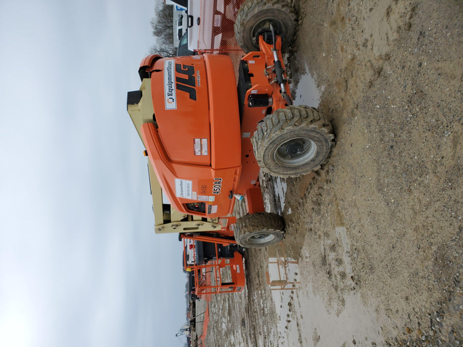 2019 JLG 450AJ