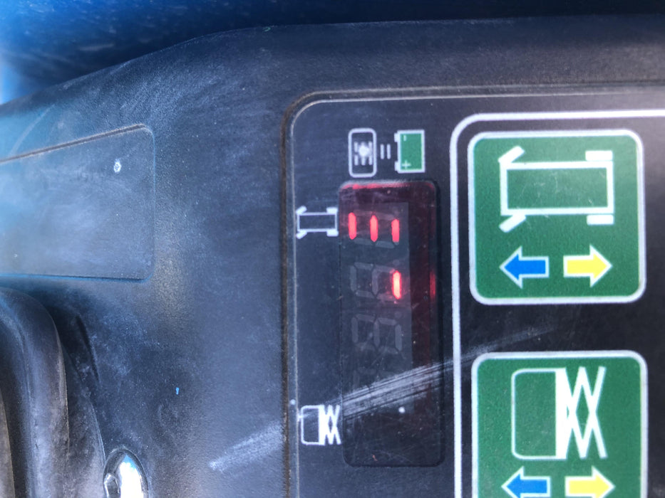 2019 Genie GS-4047 Folding rails with half height swing gate, 800W Inverter