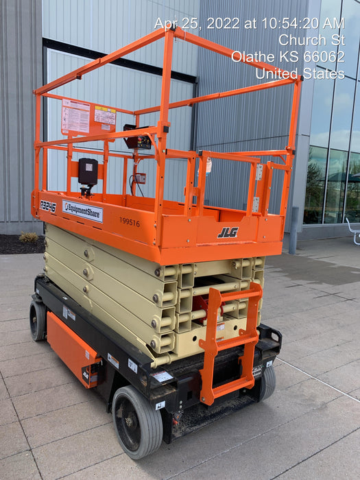 2021 JLG R3246