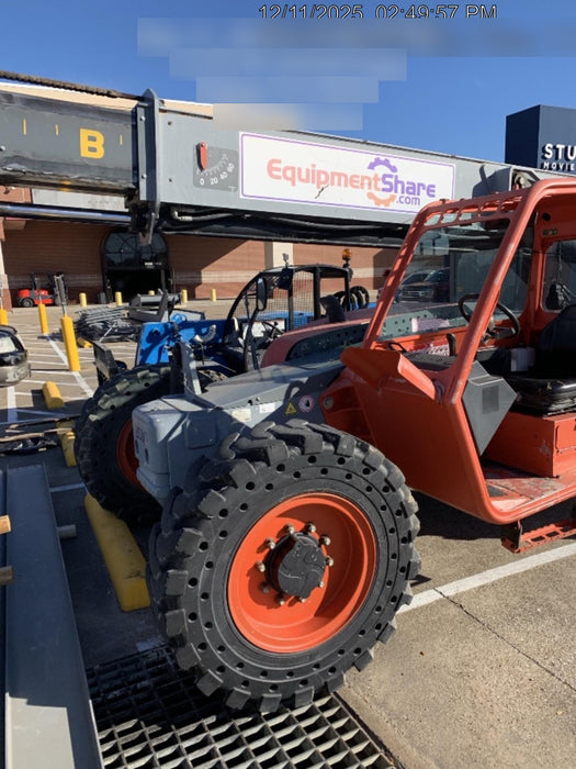 2016 Skyjack SJ643 TH 60" Carriage, Solid Tires