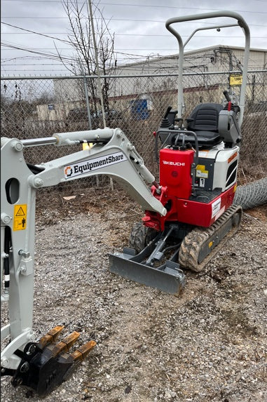 2022 TAKEUCHI TB210R