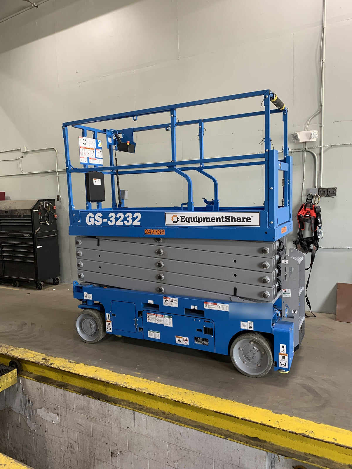 2022 GENIE GS-3232