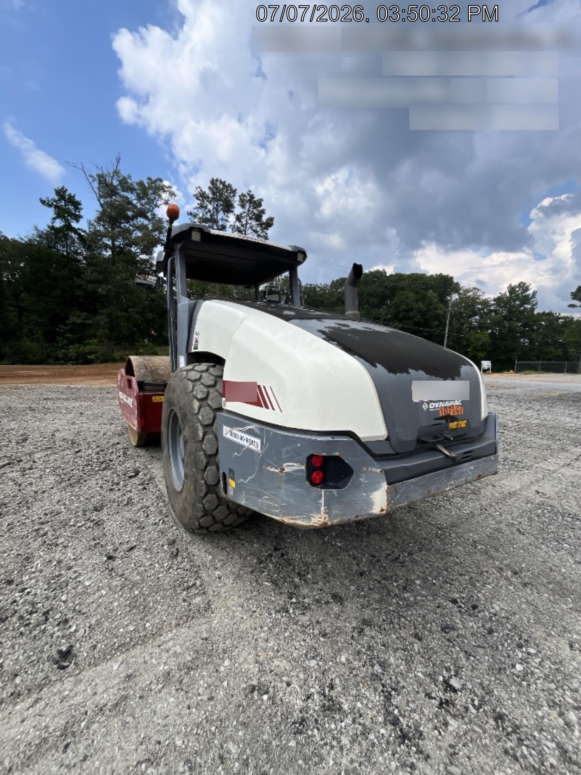 2020 DYNAPAC CA2500D