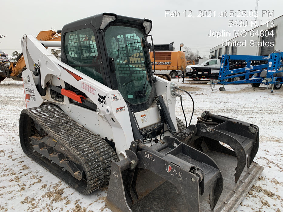 2020 Bobcat T740 74Hp T4, Cab/Heat/Air, Selectable Joystick Controls, Aux Hydraulics, Backup Alarm, P29 Performance Package, Rubber Tracks, Auto Ride Control, Reversing Fan, 7-Pin Attachment Control Kit