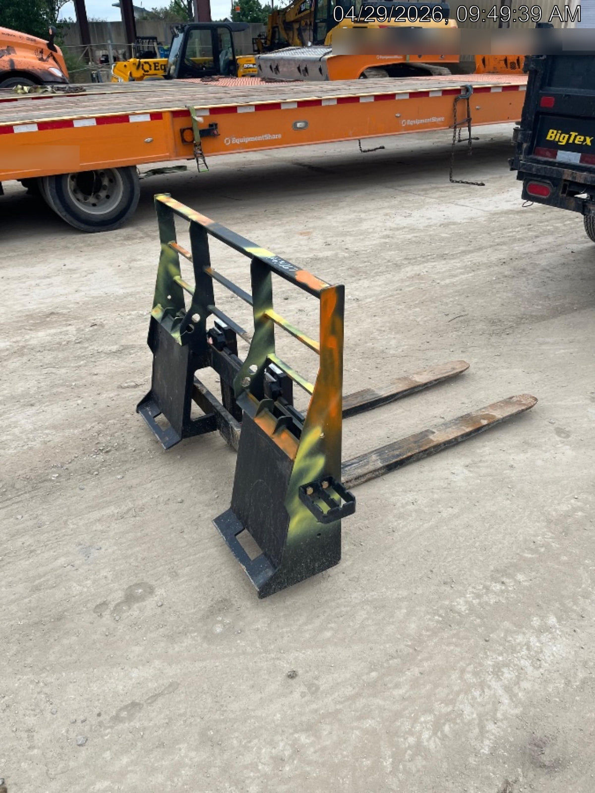 2025 ARROW MATERIAL HANDLING 48" Pallet Forks - Arrow