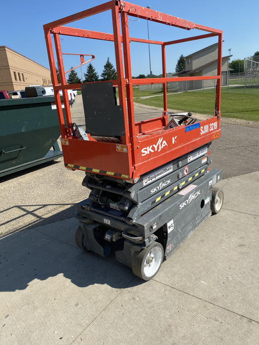 2017 Skyjack SJIII-3219 Standard Rental Specs
