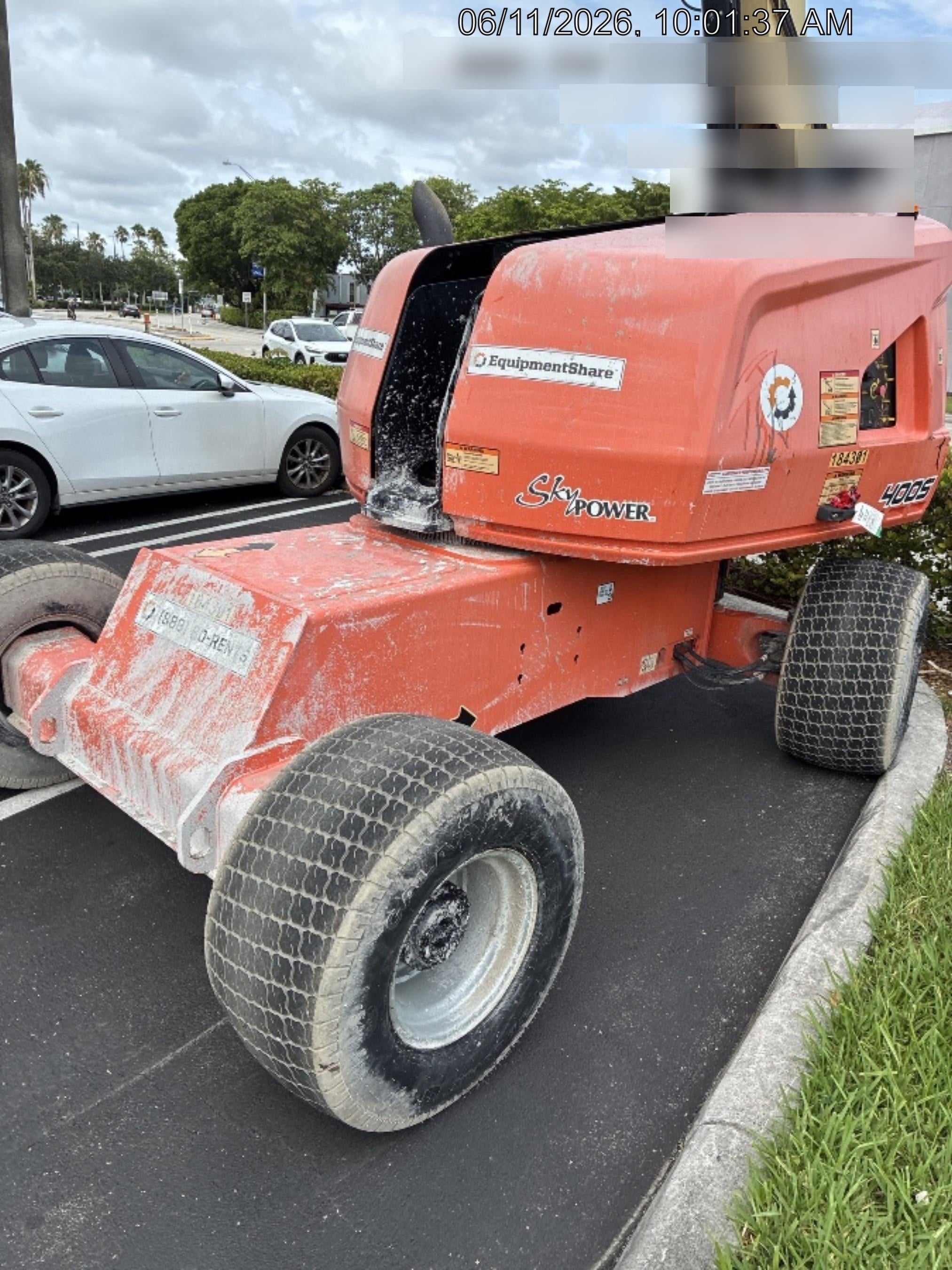 2021 JLG 400S