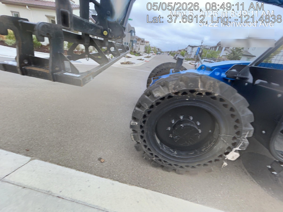 2024 JLG 1001275853