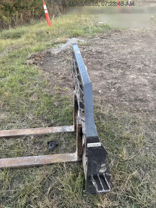 2022 PALADIN 48" Pallet Forks - Paladin