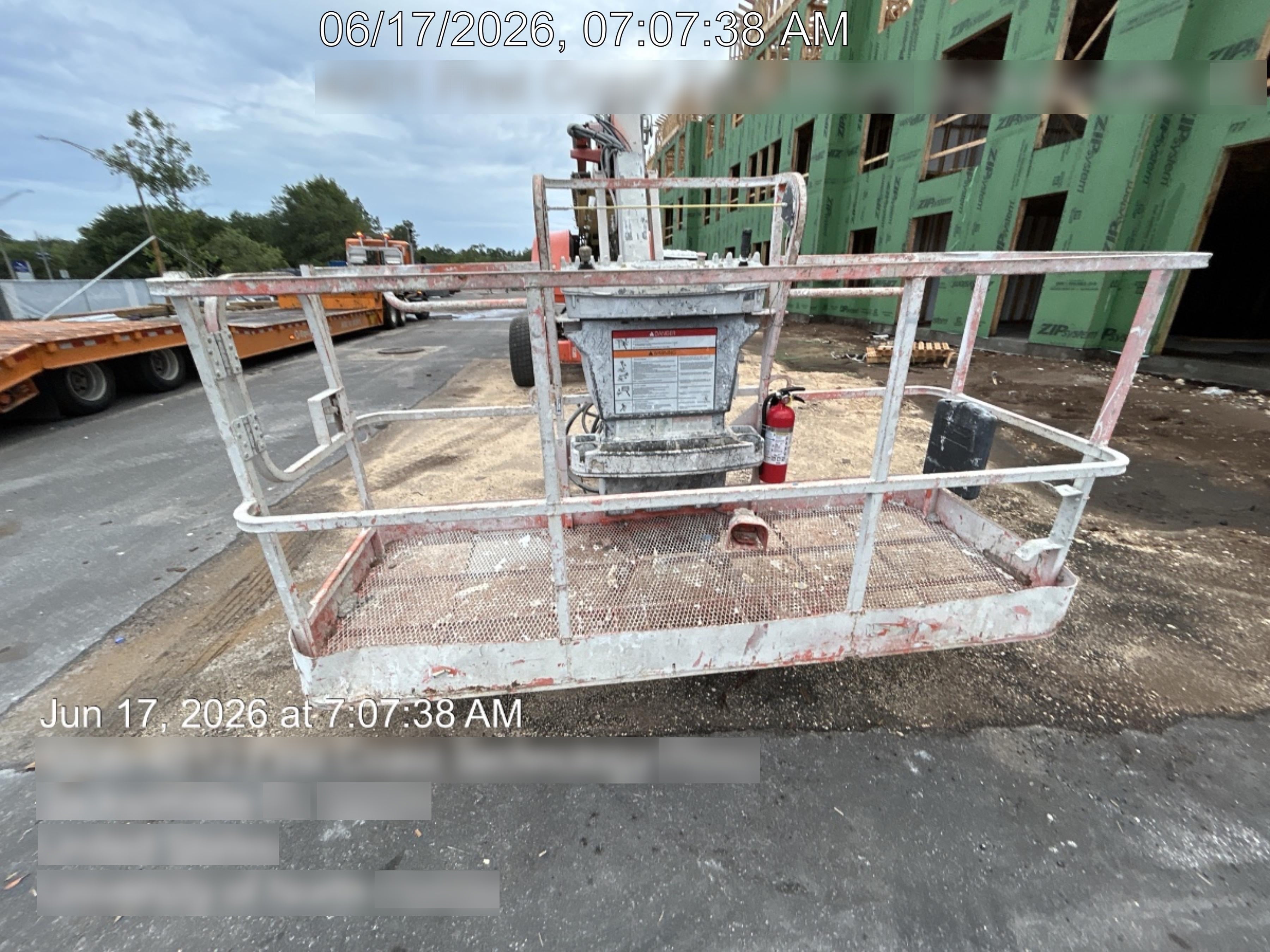 2022 JLG 660SJ