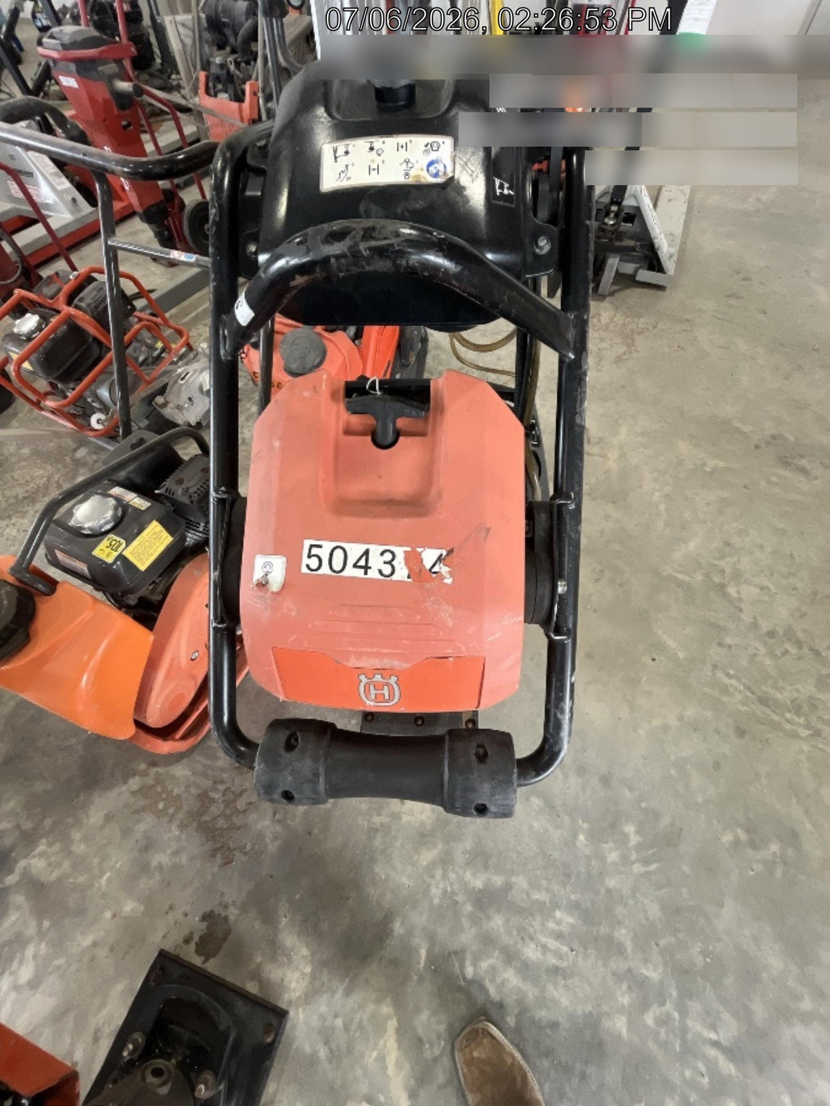 2025 HUSQVARNA LT6005