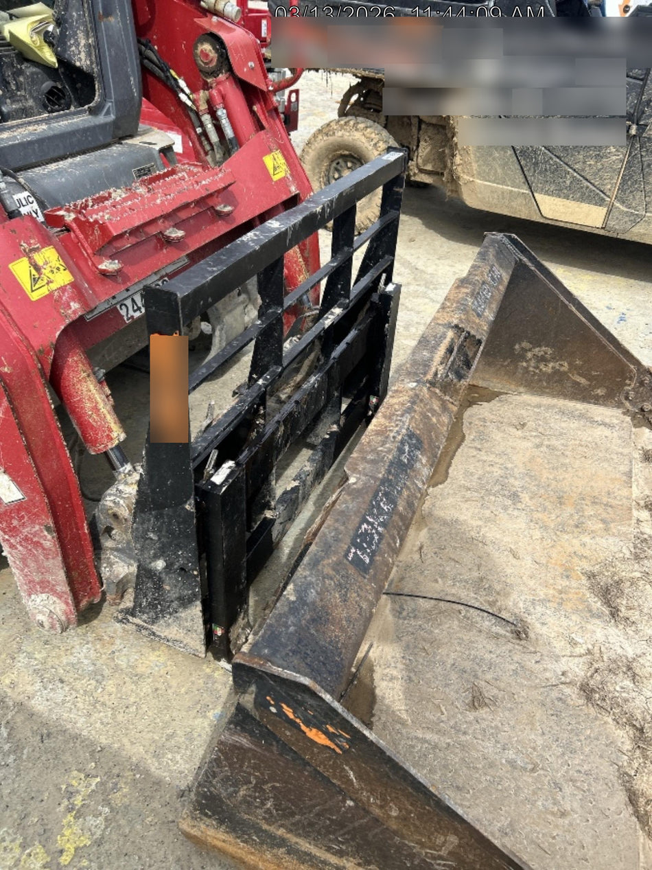 2025 ARROW MATERIAL HANDLING 60" Pallet Forks