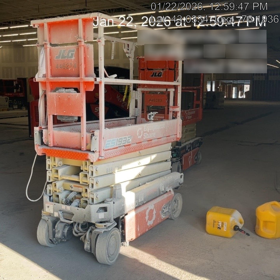 2024 JLG ES1932