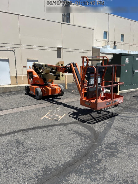 2019 JLG E400AJPN