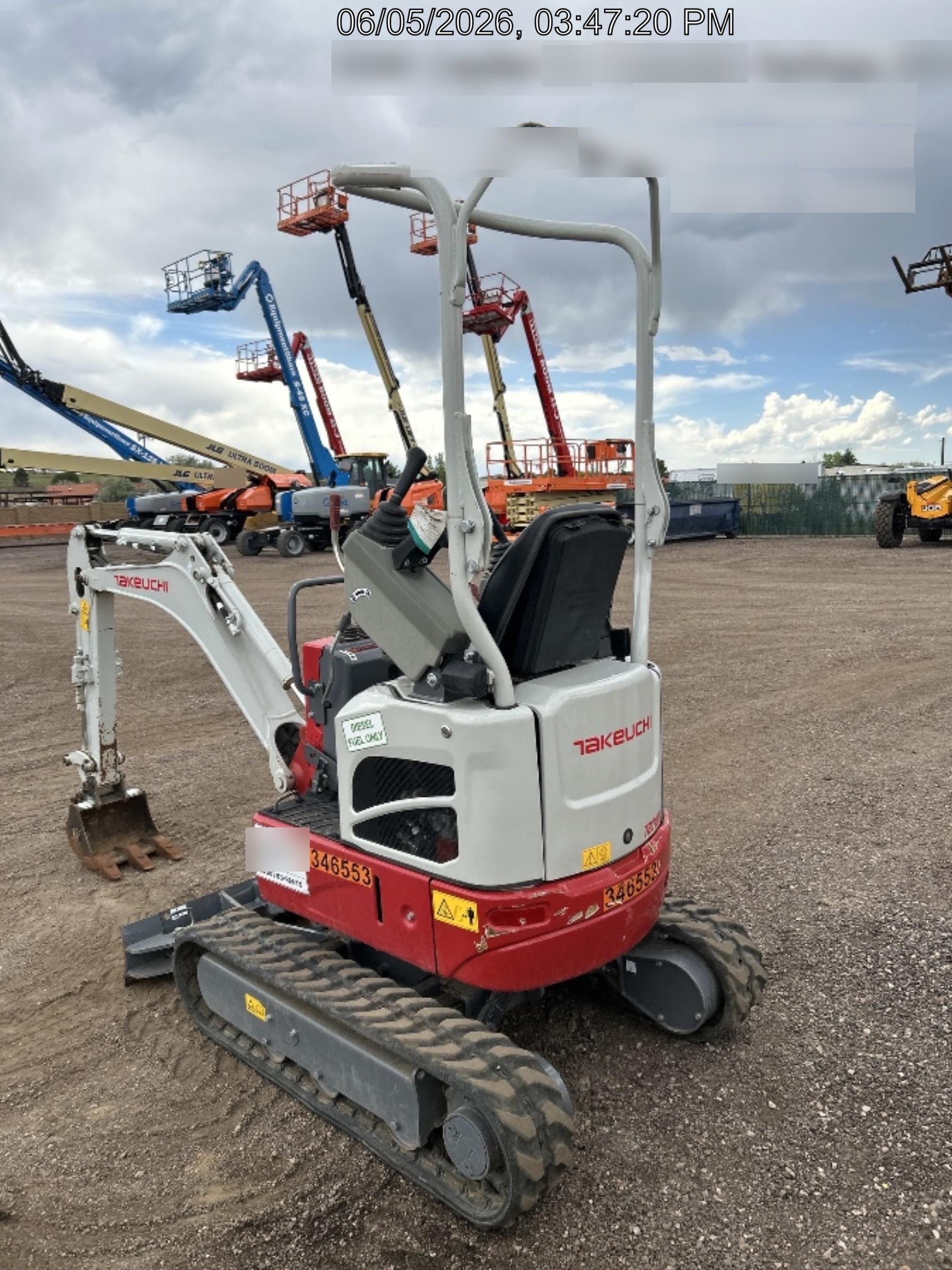 2023 TAKEUCHI TB210R