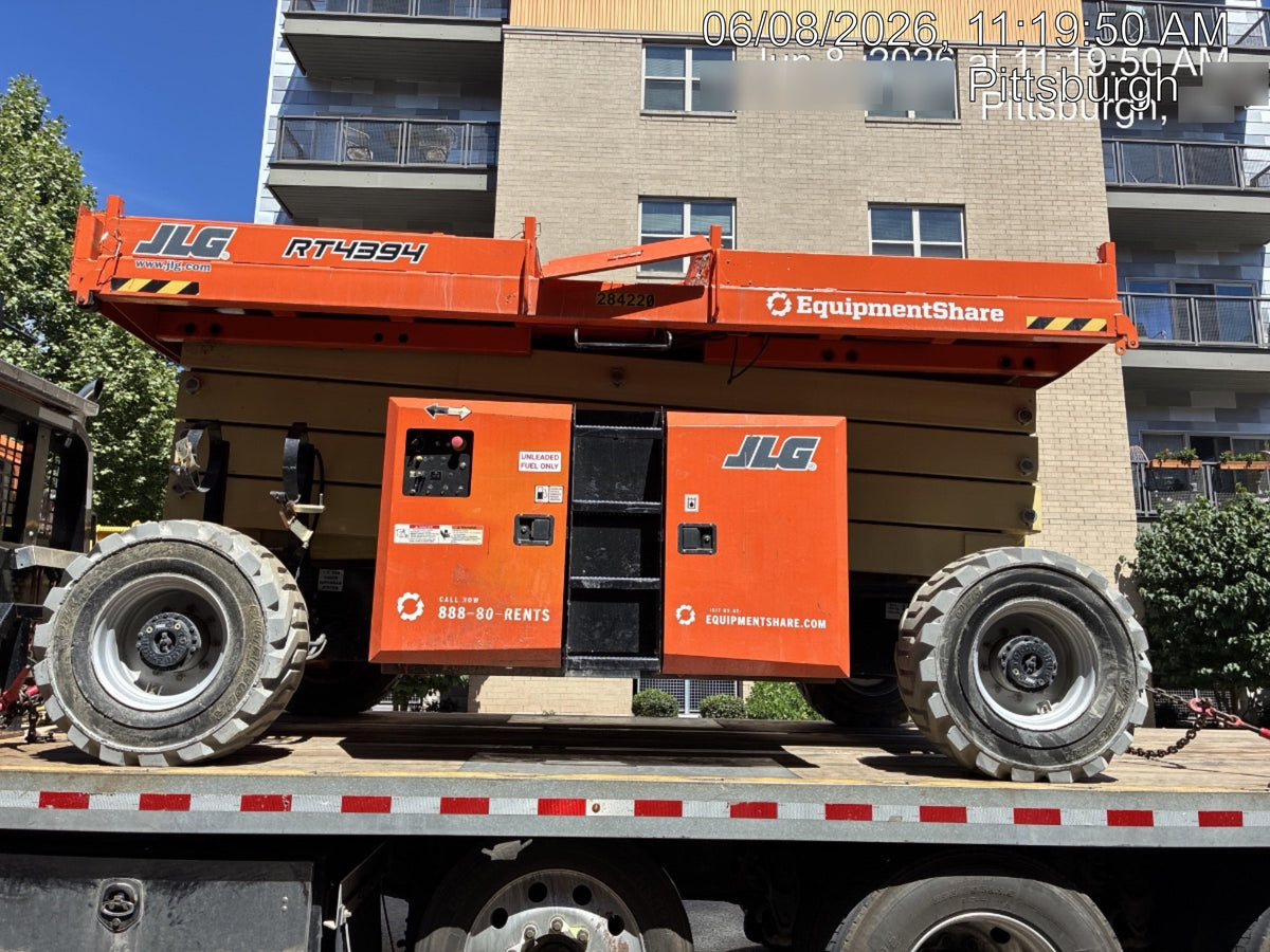 2022 JLG RT4394