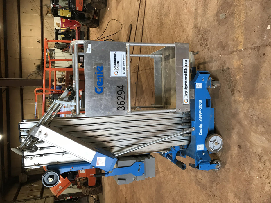 2018 GENIE AWP-30S