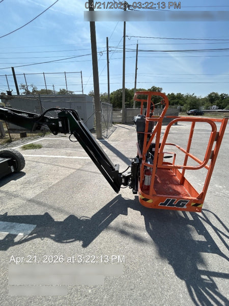 2025 JLG E300AJP