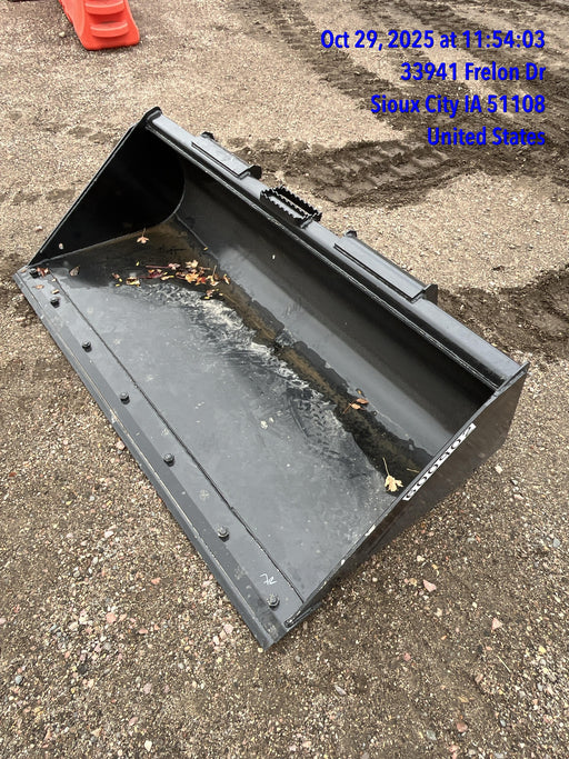 2025 JOHN DEERE 72" Skid Loader Bucket - John Deere C72