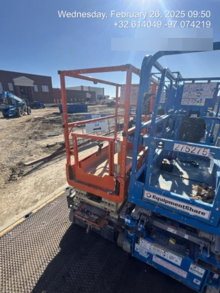 2021 JLG ES1330L