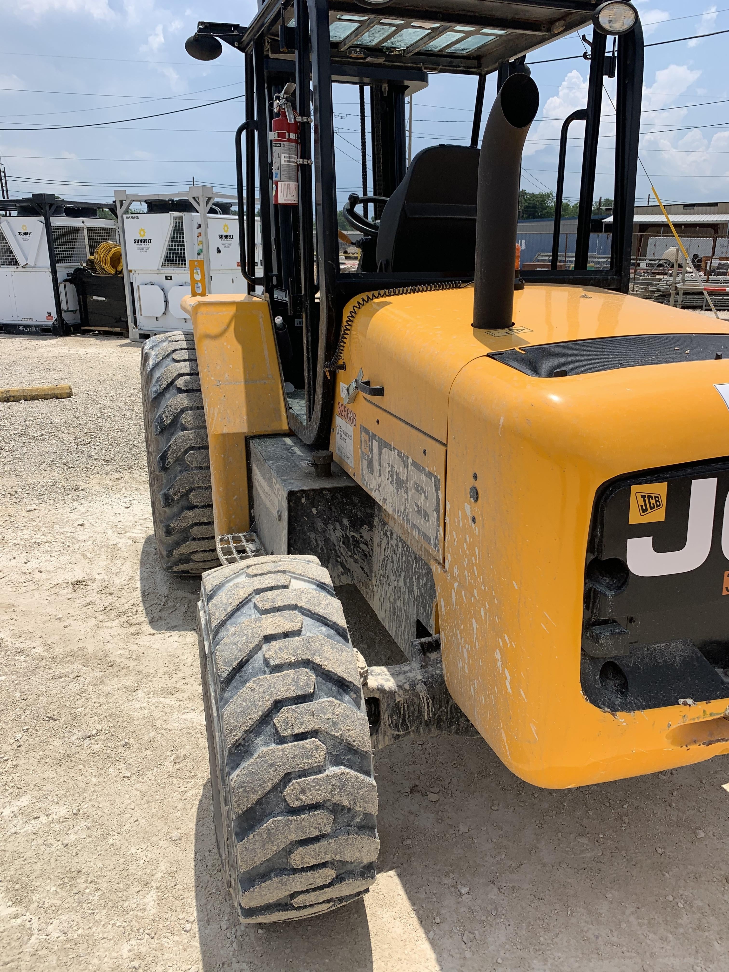 2023 JCB 930-4