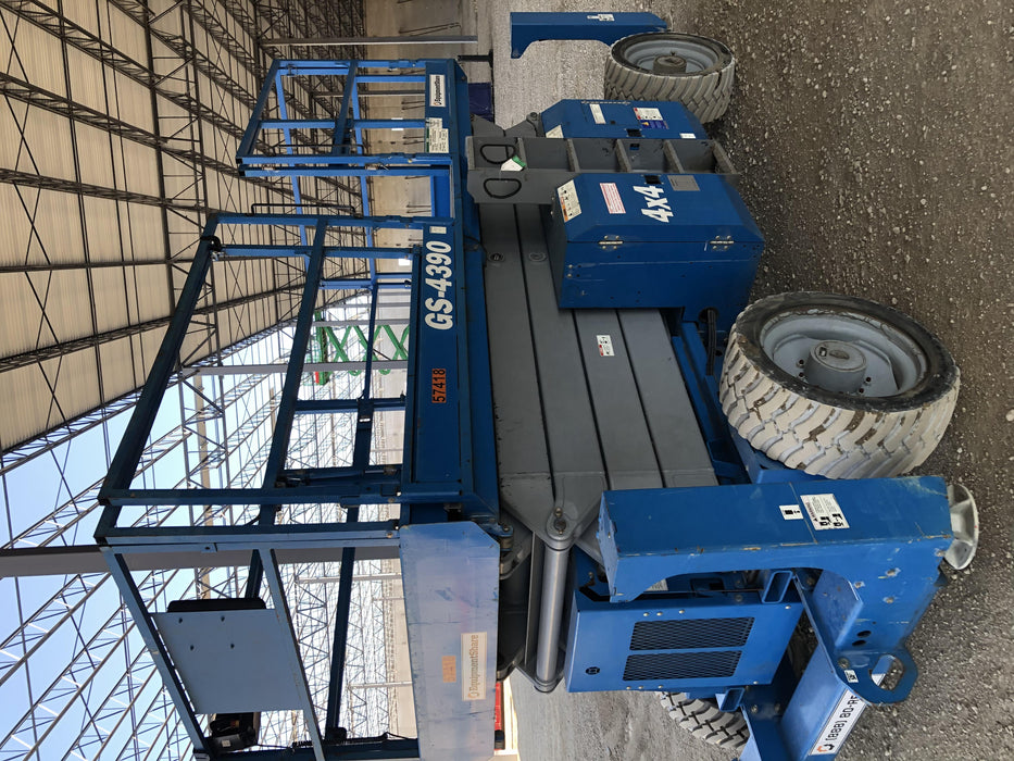 2012 GENIE GS-4390 RT