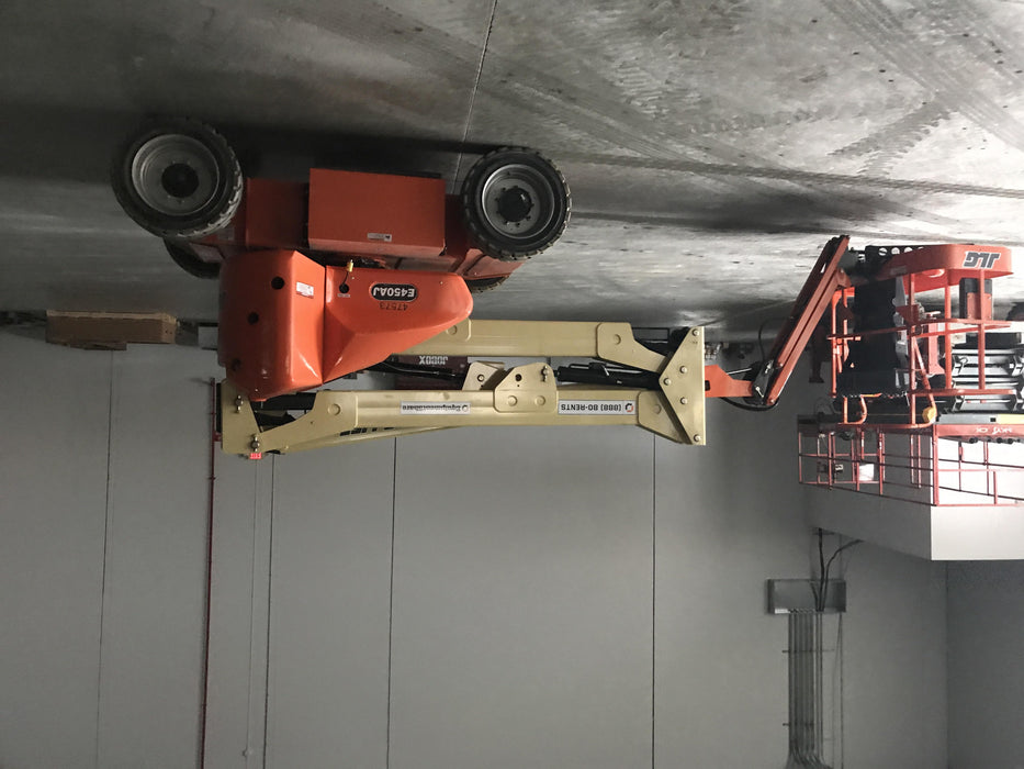 2019 JLG E450AJ