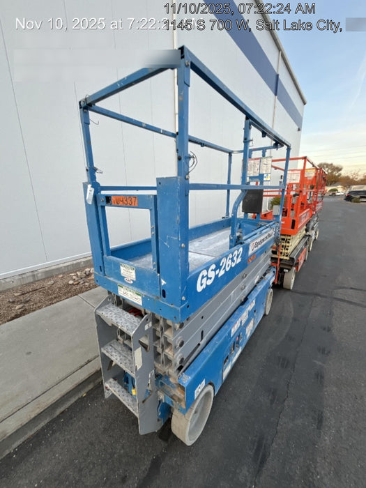 2020 Genie GS-2632 Solid NM Tires, Folding Rails with Half-Height Swing Gate, Beacon