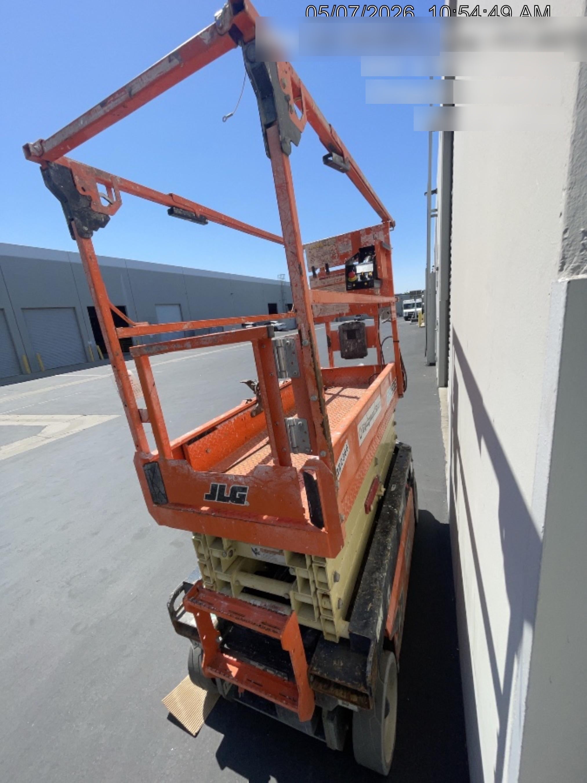 2022 JLG ES1932