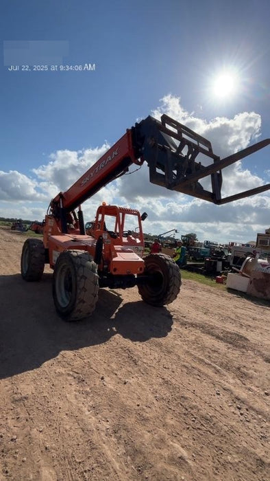 2018 Skytrak 8042 JLG Skytrak 8042, Solid Tires (shipping-Boss), Open ROPS, Beacon and Work Light Package