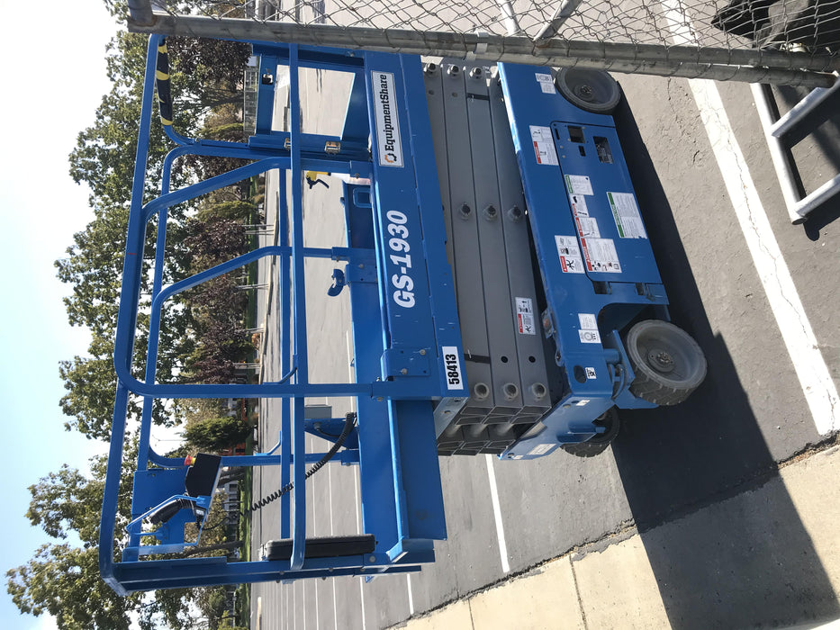2019 Genie GS-1930 Half Height Swing Gate, 800W Inverter