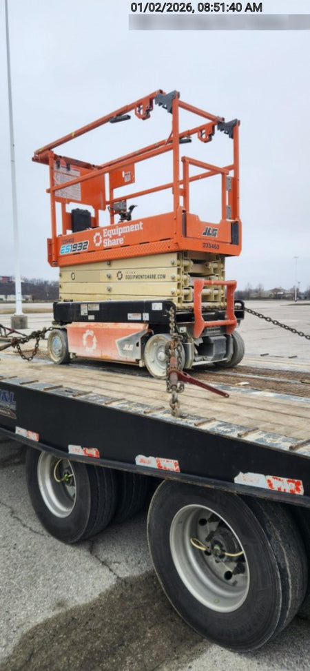 2022 JLG ES1932