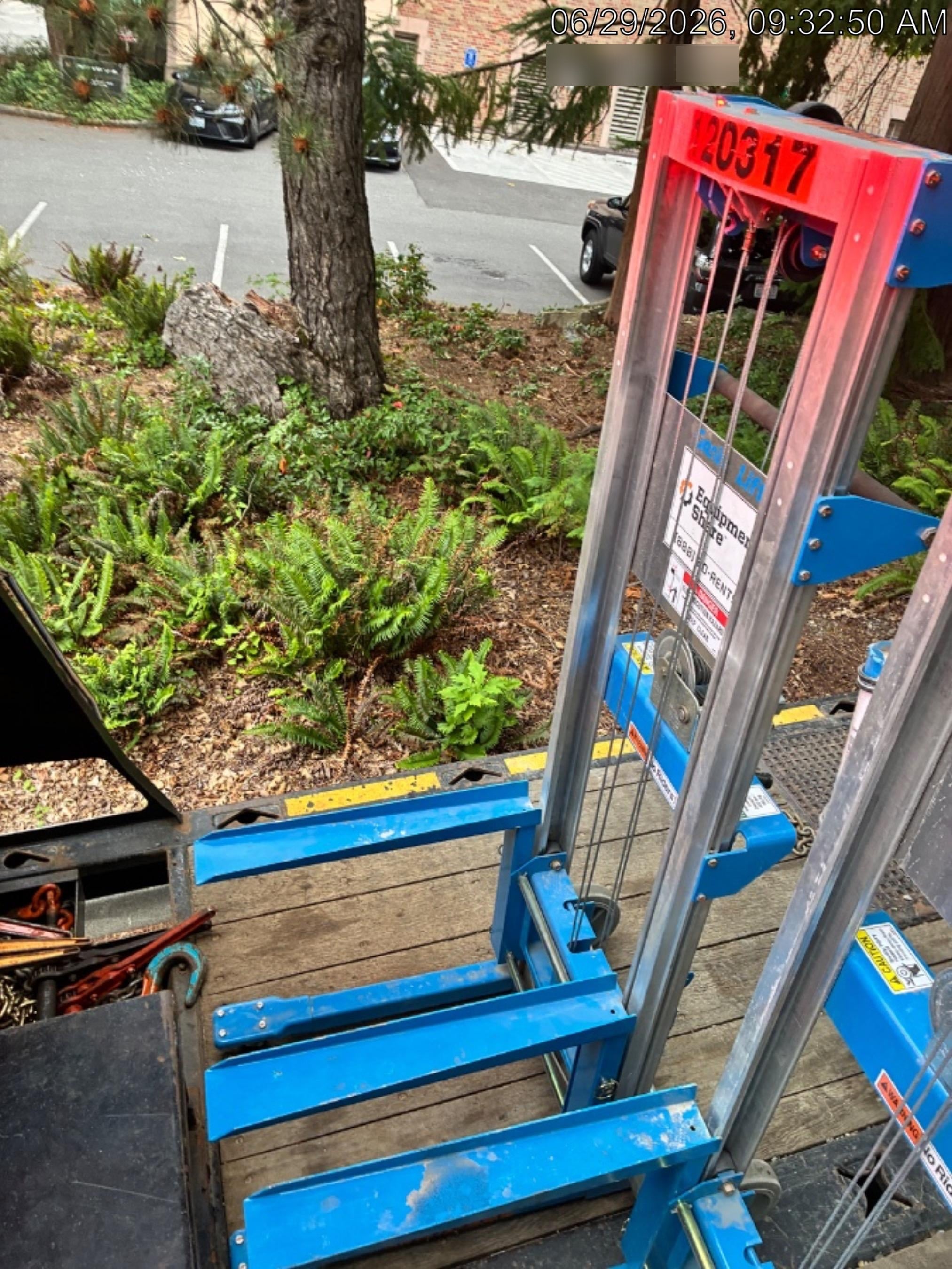 2020 GENIE GL-8