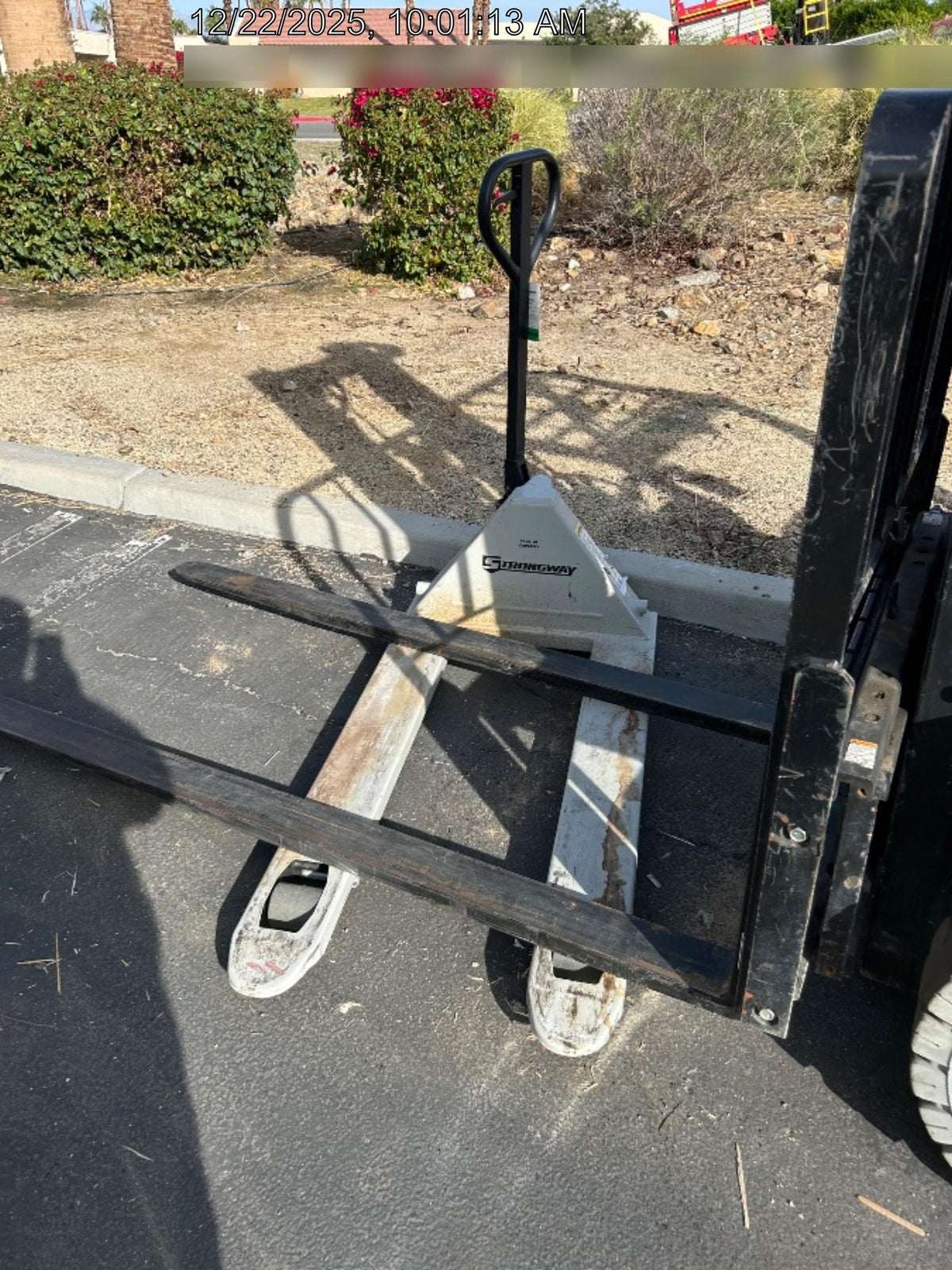 2025 STRONGWAY 4400 lb Pallet Jack