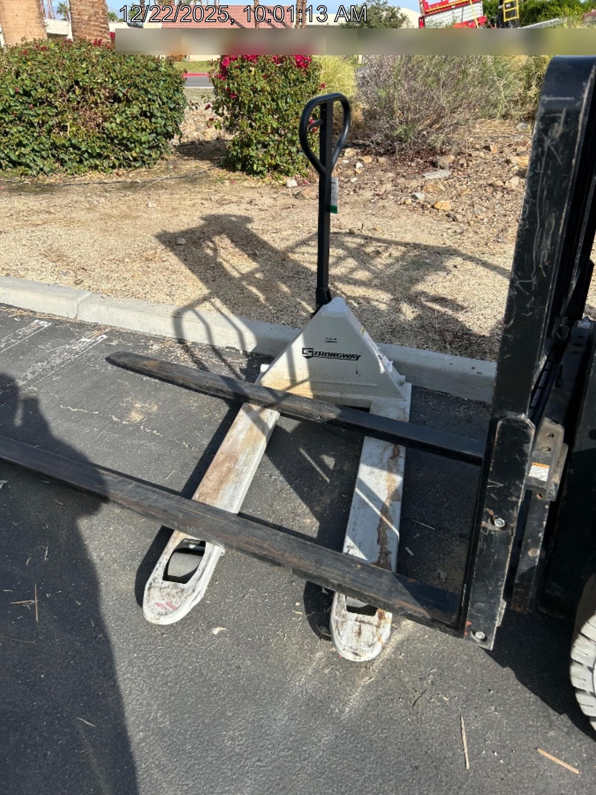 2025 STRONGWAY 4400 lb Pallet Jack