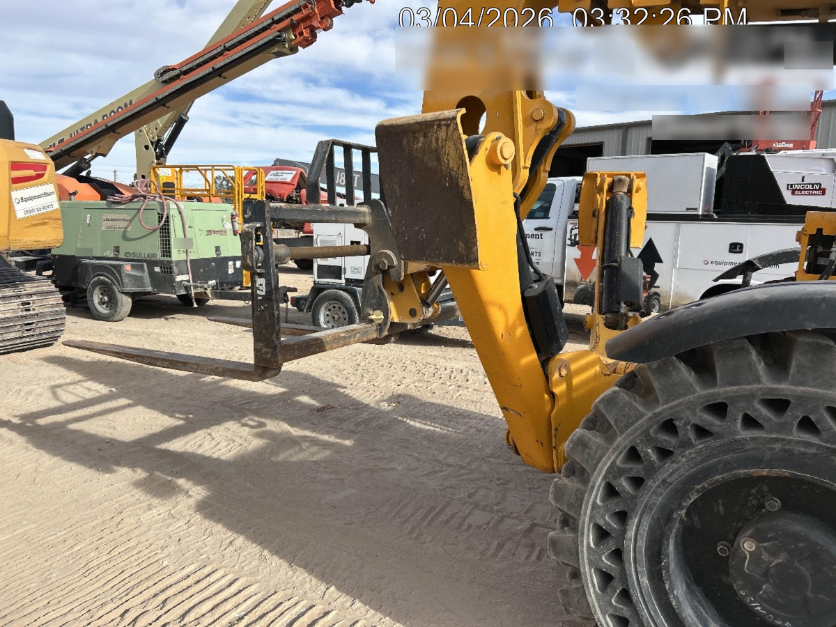 2019 JCB 512-56